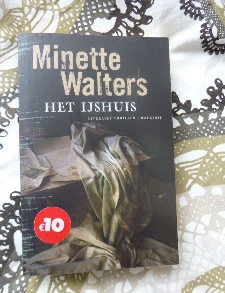 2 Thrillers Minette Walters