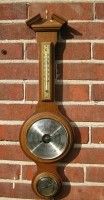 Klass. Banjo Baro-/hygro-/ thermometer,eiken,nst.