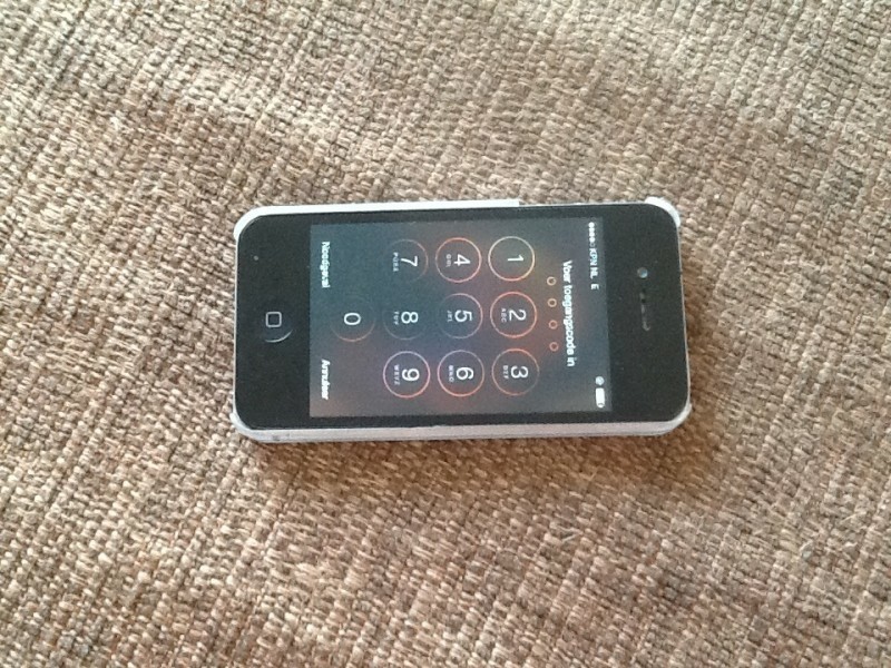 Apple iphone 4 zwart 8 gb te koop Schagen - Koopplein.nl