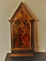 Paneel "De Madonna van de Rozenhaag"naar Martin Schongauer.
