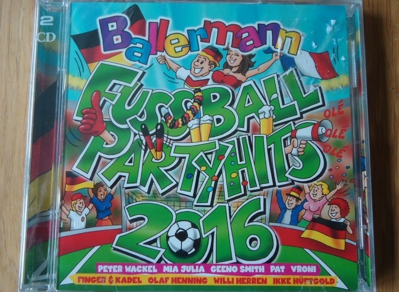 Nieuwe originele CD "Ballermann Fussball Partyhits 2016".