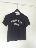 CALVIN KLEIN t.shirt