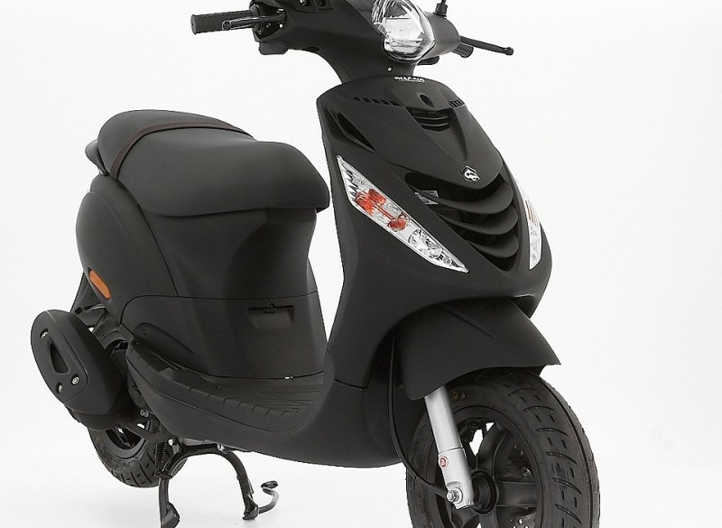 Piaggio ZIP SP (Mat Zwart) bij Central Scooters kopen €2598…