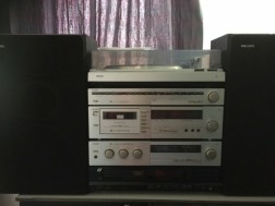 Philips stereo set + sansui cd speler.