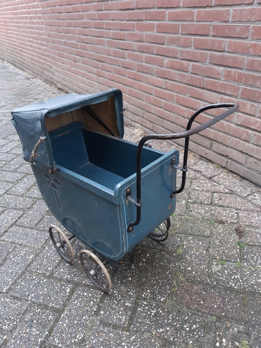 Fonkeling alleen convergentie Antieke poppenwagen - Texel - Koopplein.nl