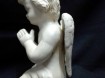 devoot biddende putto/cherubijn, wit, NIEUW, aardewerk,26 c…