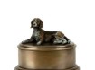 Beagle hondenbeeld op urn in koperkleur als set te koop