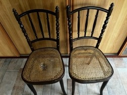 antieken stoelen