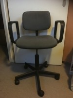 2 bureau stoelen