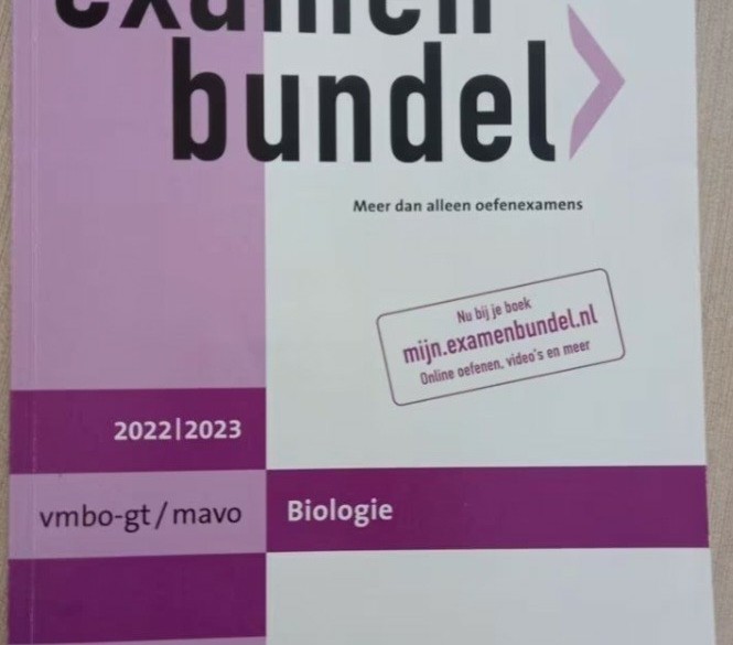 Nieuwstaat Examenbundel Biologie vmbo-gt/mavo 2022|2023