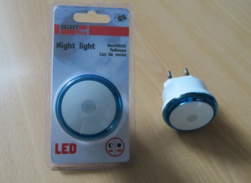 LED nachtlampjes 1 nieuw en 1 gebruikt