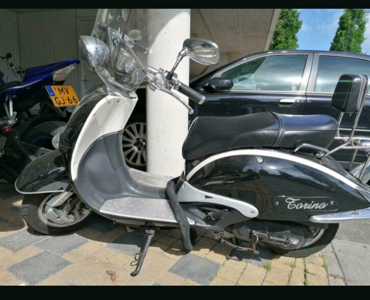Retro scooter zeer mooi