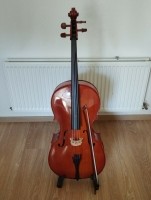 3/4 Cello incl. tas, standaard en strijkstok