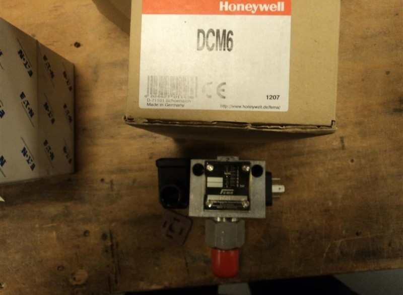 Industrial pressure sensors; DCM6
