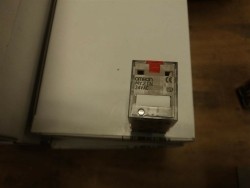Miniature Power Relays; MY2 220/240VAC
