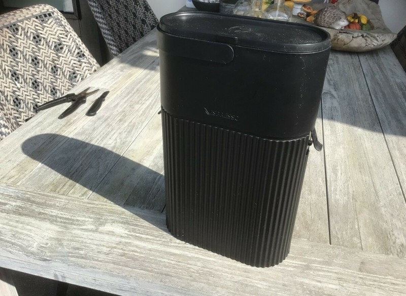 Nespresso container 