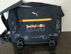 Red Bull (schouder-)tas