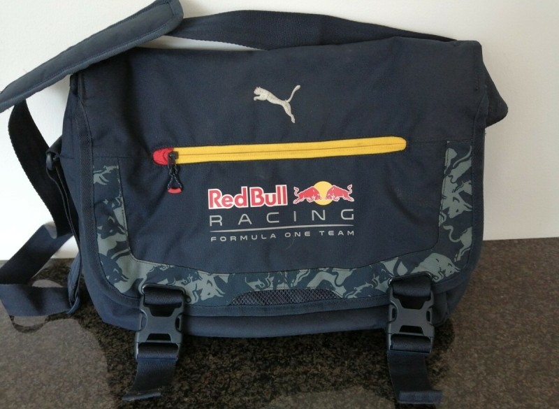 Red Bull (schouder-)tas