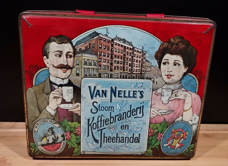 Blik van Nelle's stoom koffiebranderij en theehandel