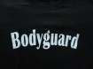 Nieuw zwart T-shirt met print van Bodyguard (maat: XL).