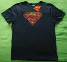 Nieuw donkerblauw T-shirt met logo van Superman (maat: XL).