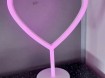 Neonlamp hartvorm roze 