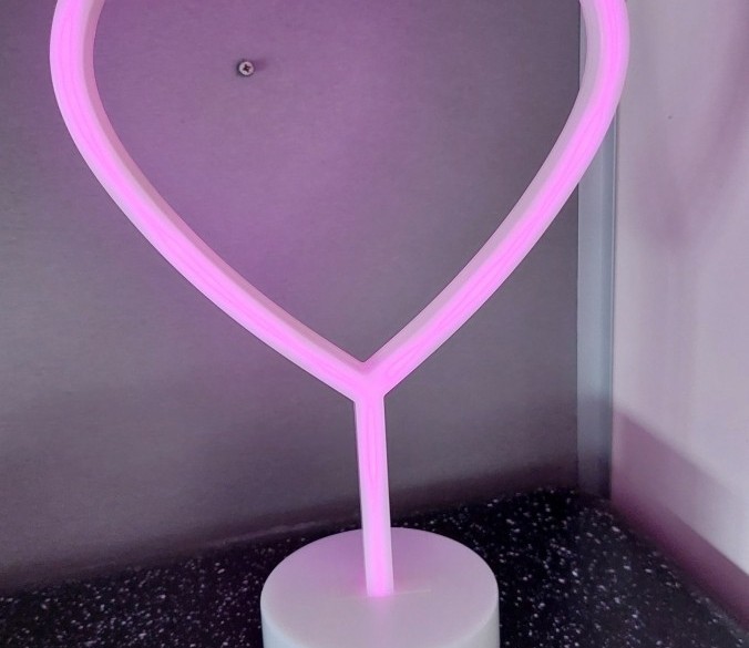 Neonlamp hartvorm roze 