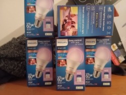 6x Philips Wiz E27 lampen 