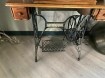 Singer naaimachine tafel