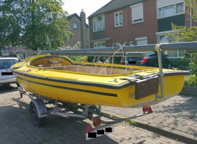 Polyester Sailhorse (open) zeilboot 6m.