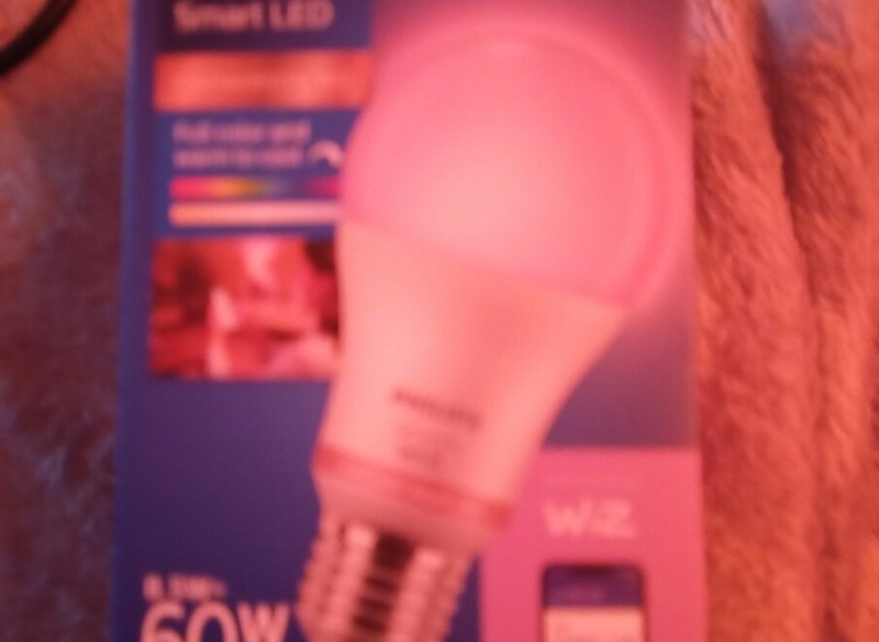 6x Philips Wiz E27 lampen 