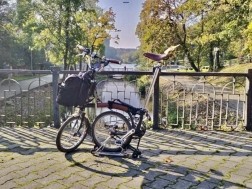 Gezocht een of twee Brompton Vouwfietsen voor de Caravan 