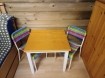 kindertafel met stoelen