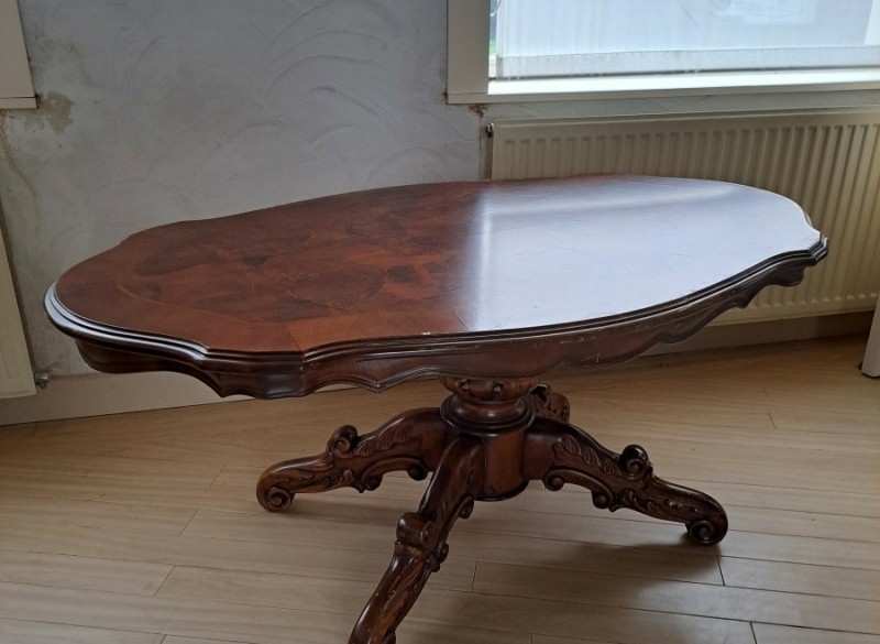 Klassieke massief houten ovalen salontafel Capriccio