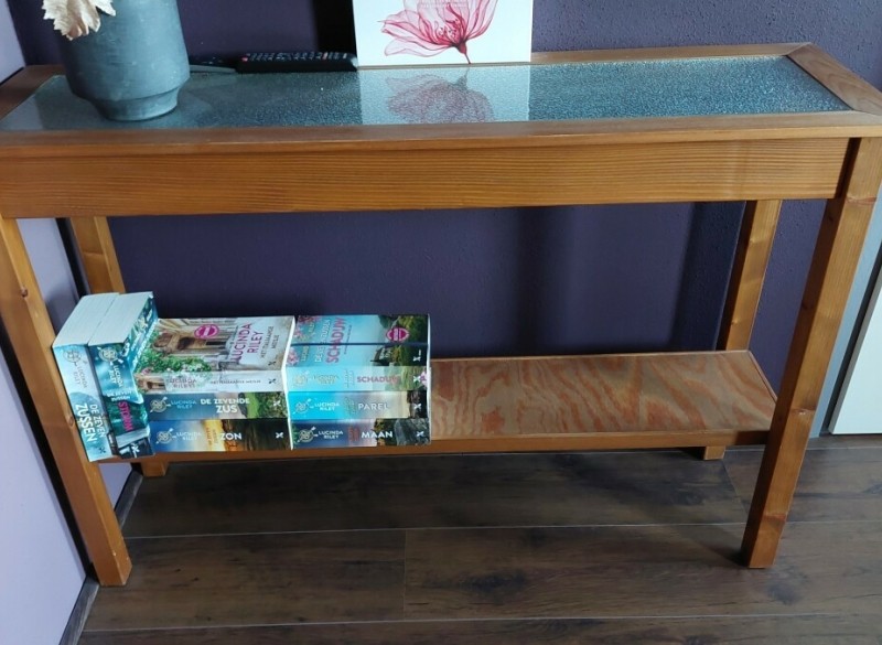 Grenen side table met glasplaat