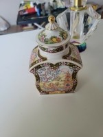 Vintage. Hyacinthglas,theebusje,parfumflesje