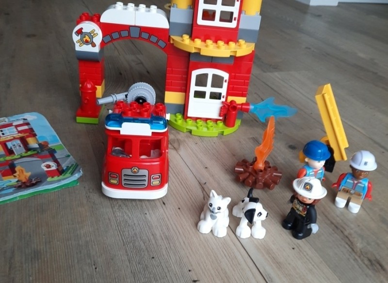 Duplo brandweer garage