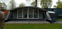 Dorema Onyx + luifel + aanbouw + kuipzijl