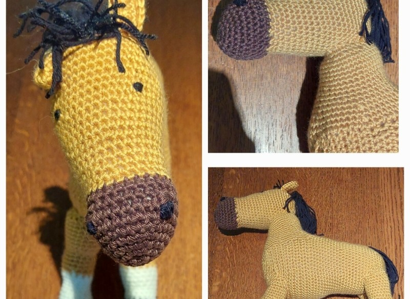 Hand gemaakte knuffel paard