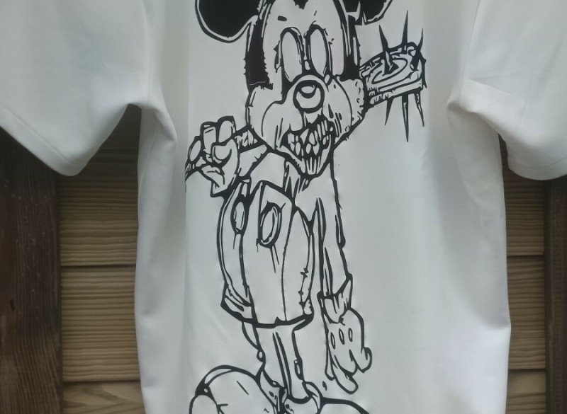 Mickey terror op een viscose tshirt