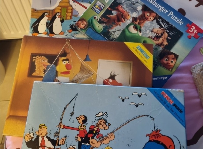 Heel veel kinderpuzzels compleet