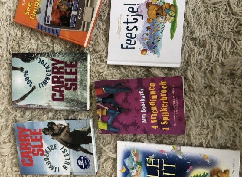 6 stuks nieuwe kinderboeken oa 3 van carry slee 