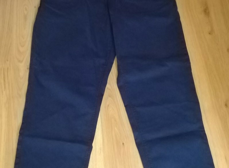 Chino heren mt 38x32, stevige stof, C&A, nieuw, relaxed fit